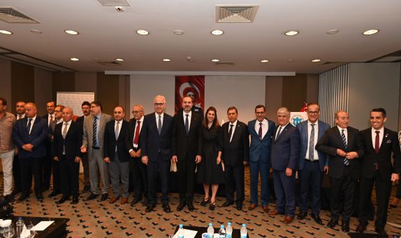 Deniz İş Kanunu Çalıştayı İMEAK DTO ve İDO öncülüğünde gerçekleştirildi. Deniz İş Kanunu Çalıştayı İMEAK DTO ve İDO öncülüğünde gerçekleştirildi.