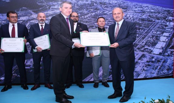 Petkim Limanı'na Yeşil Liman Sertifikası Verildi Petkim Limanı'na Yeşil Liman Sertifikası Verildi