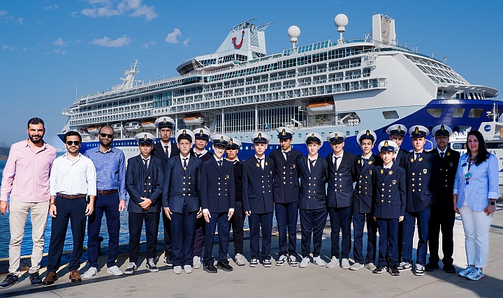 Bodrum Cruise Port ve Marella Discovery 2 Geleceğin Denizcilerini Ağırladı