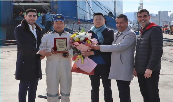 COSCO Shipping'e Ait İlk Ro-Ro Gemisi Safiport'ta COSCO Shipping'e Ait İlk Ro-Ro Gemisi Safiport'ta