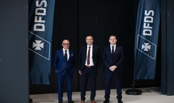 DFDS Akdeniz İş Birimi, Barcolana Deniz Zirvesi'inde 'Sürdürülebilirlik' Hedeflerini Paylaştı DFDS Akdeniz İş Birimi, Barcolana Deniz Zirvesi'inde 'Sürdürülebilirlik' Hedeflerini Paylaştı