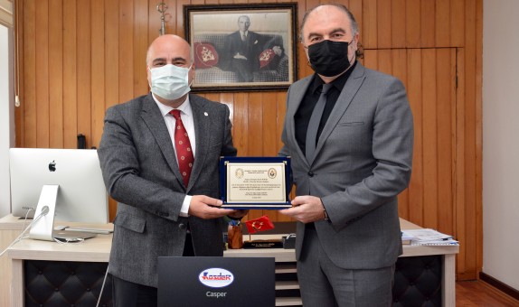 KOSDER'den Denizci Öğrencilere Anlamlı Destek