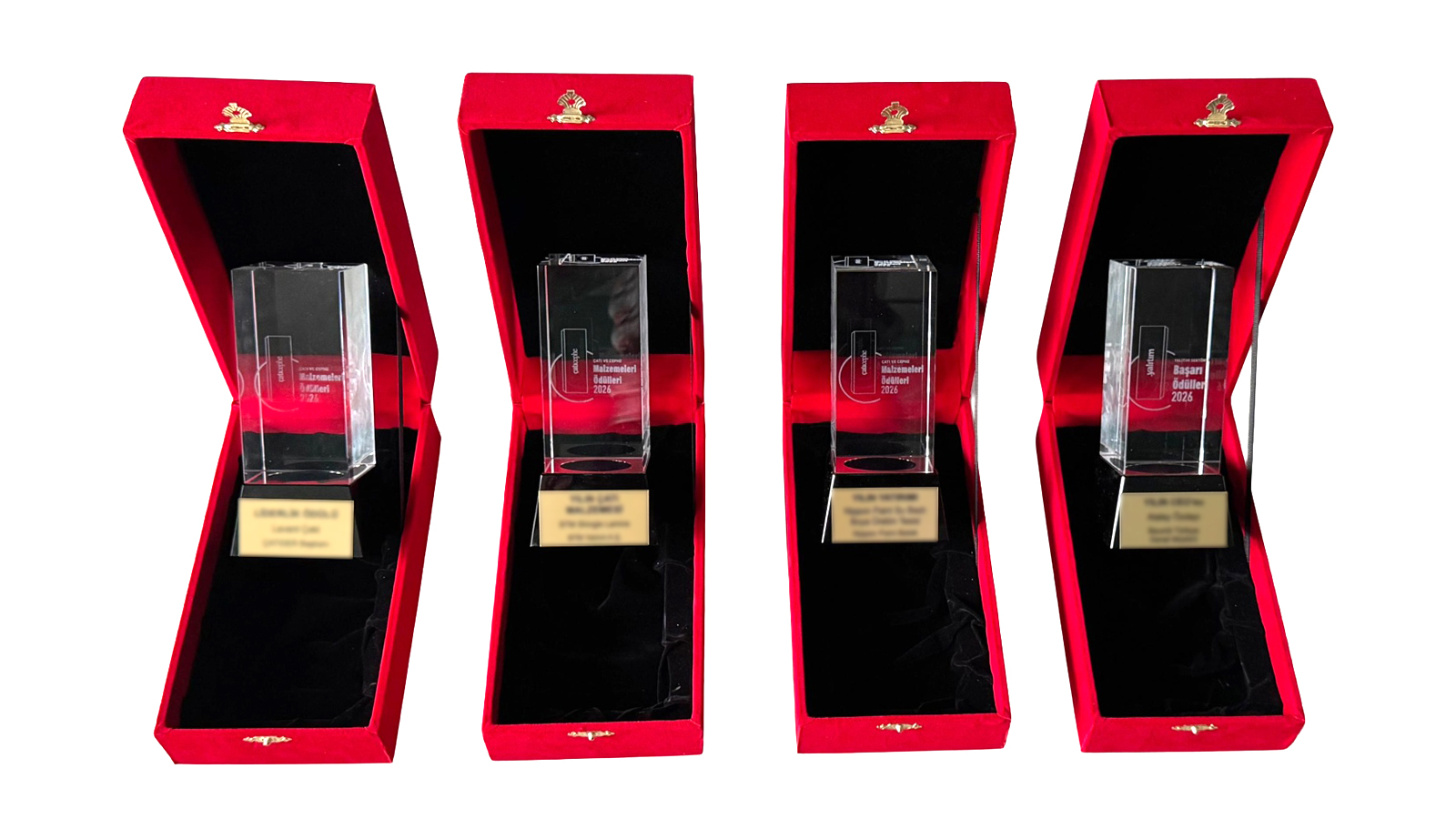 Ödüller Hazır. Törenle Sahiplerine Takdim Edilmeyi Bekliyor class=