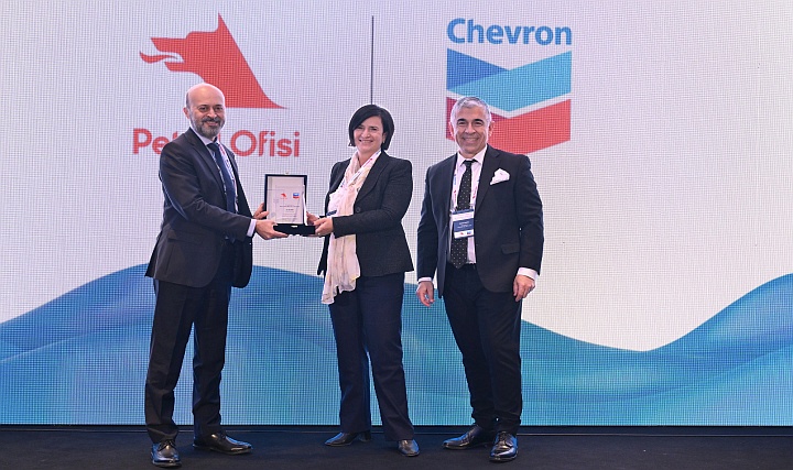 Petrol Ofisi Grubu ve Chevron, İş Birliklerinin 10. Yılını Kutladı Petrol Ofisi Grubu ve Chevron, İş Birliklerinin 10. Yılını Kutladı
