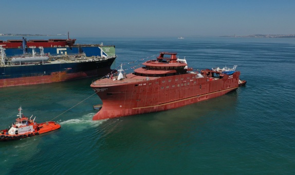 Tersan Tersanesi, Balıkçı Gemisi Gadus'u Denize İndirdi