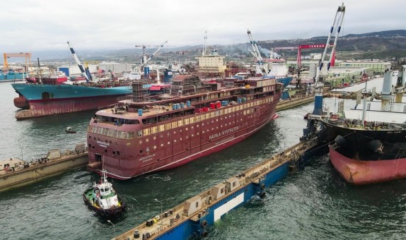 Tersan Tersanesi Üç Gemiyi Aynı Anda Denize İndirdi