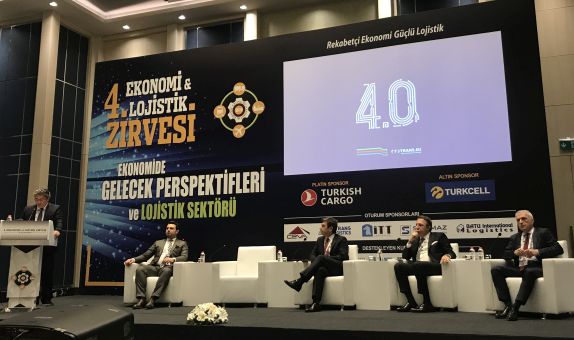 TÜRKLİM 4. Ekonomi ve Lojistik Zirvesi'nde TÜRKLİM 4. Ekonomi ve Lojistik Zirvesi'nde