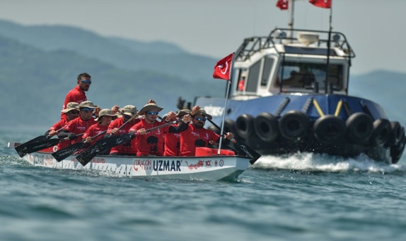 Uzmar Dragon Bot Takımı Birleşik Arap Emirlikleri'nde Yarışacak Uzmar Dragon Bot Takımı Birleşik Arap Emirlikleri'nde Yarışacak