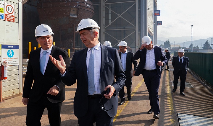 UZMAR Grup, AKA Bank ile Finansman Anlaşması İmzaladı UZMAR Grup, AKA Bank ile Finansman Anlaşması İmzaladı