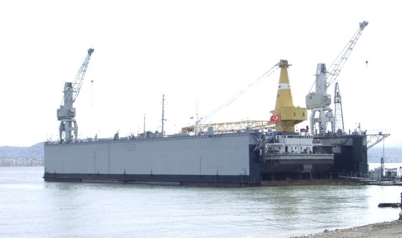 İzmir Alaybey Tersanesi'nin Önü Açıldı